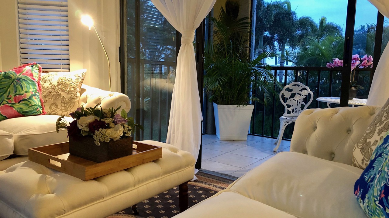 Photo of Livingroom in Palm River Estates