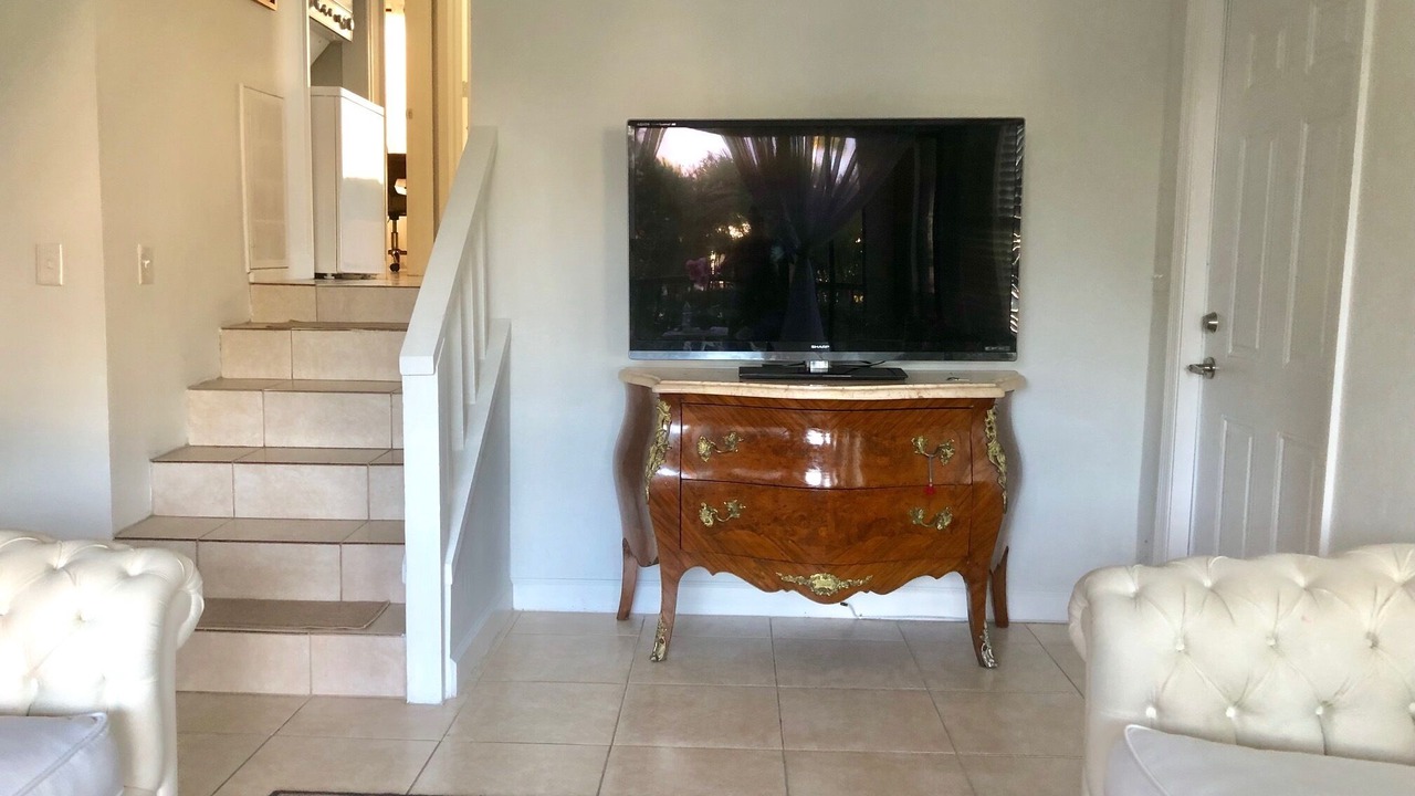 Photo of Livingroom in Palm River Estates