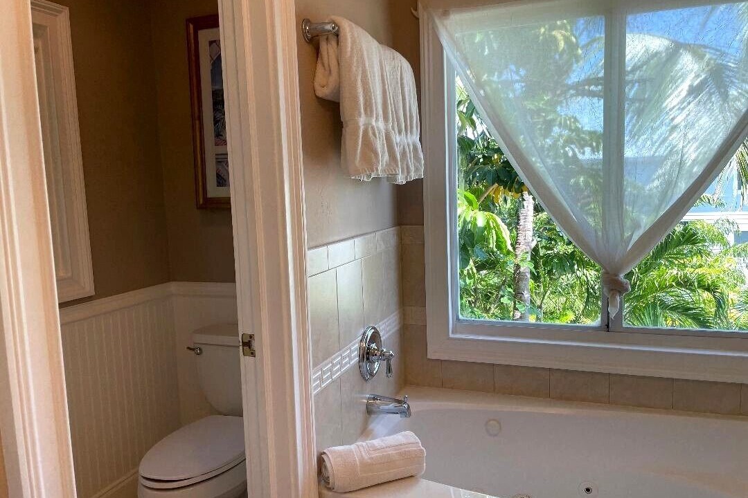 Photo of Bathroom in Marathon