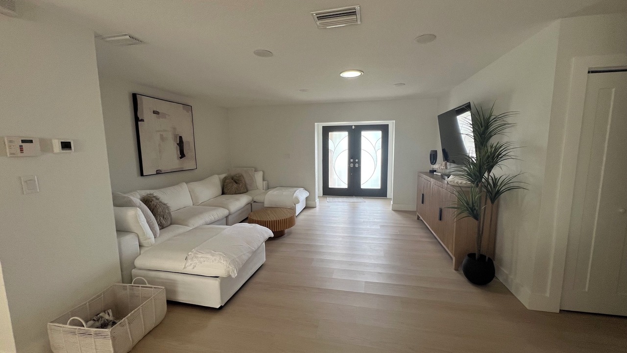 Photo of Livingroom in Gulf Harbors