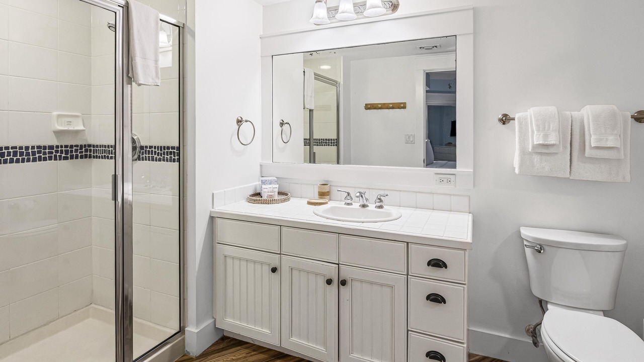 Photo of Bathroom in Baytowne Wharf