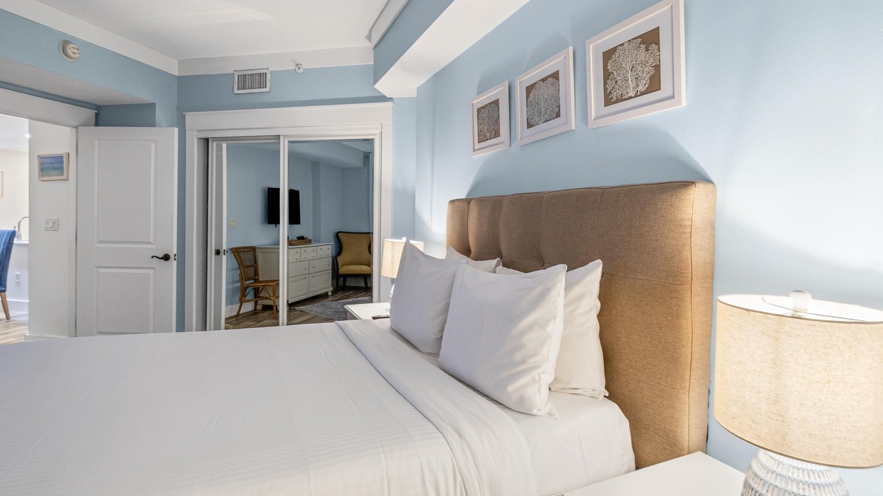 Photo of Bedroom in Baytowne Wharf