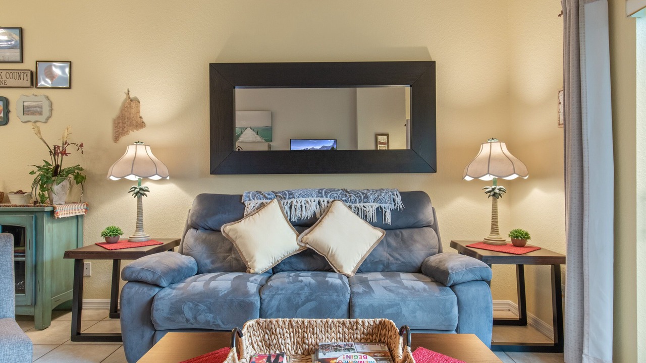 Photo of Livingroom in Bahama Bay