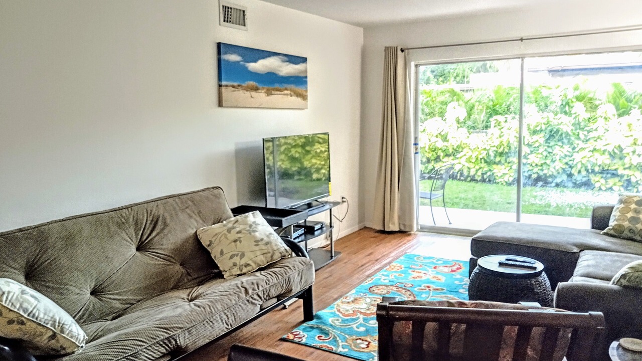Photo of Livingroom in Gulf Gate Estates