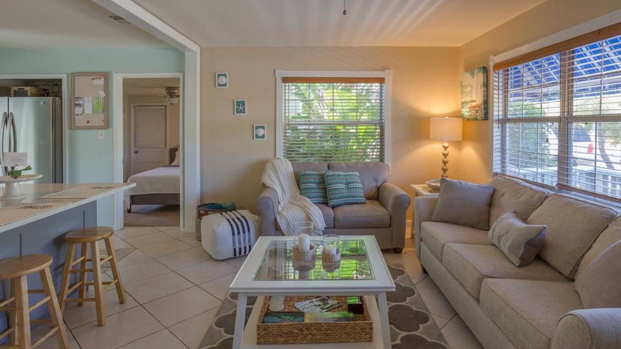 Photo of Livingroom in Redington Beach