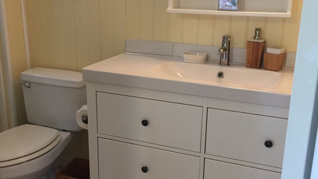 Photo of Bathroom in Weeki Wachee Gardens