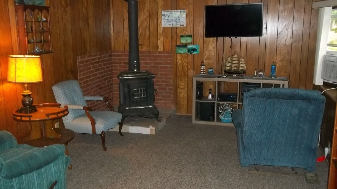 Photo of Bedroom in Weeki Wachee Gardens