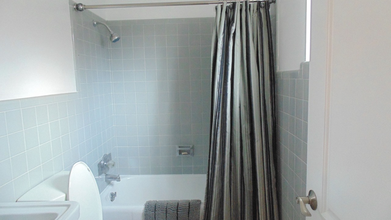 Photo of Bathroom in Dolphin Isles