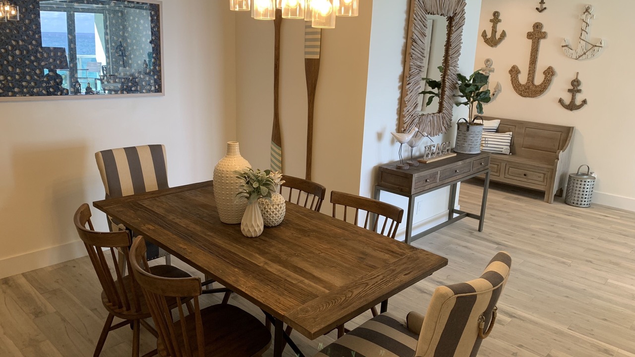 Photo of Livingroom in Hollywood South Central Beach