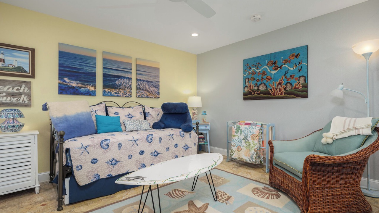 Photo of Bedroom in Marineland Acres