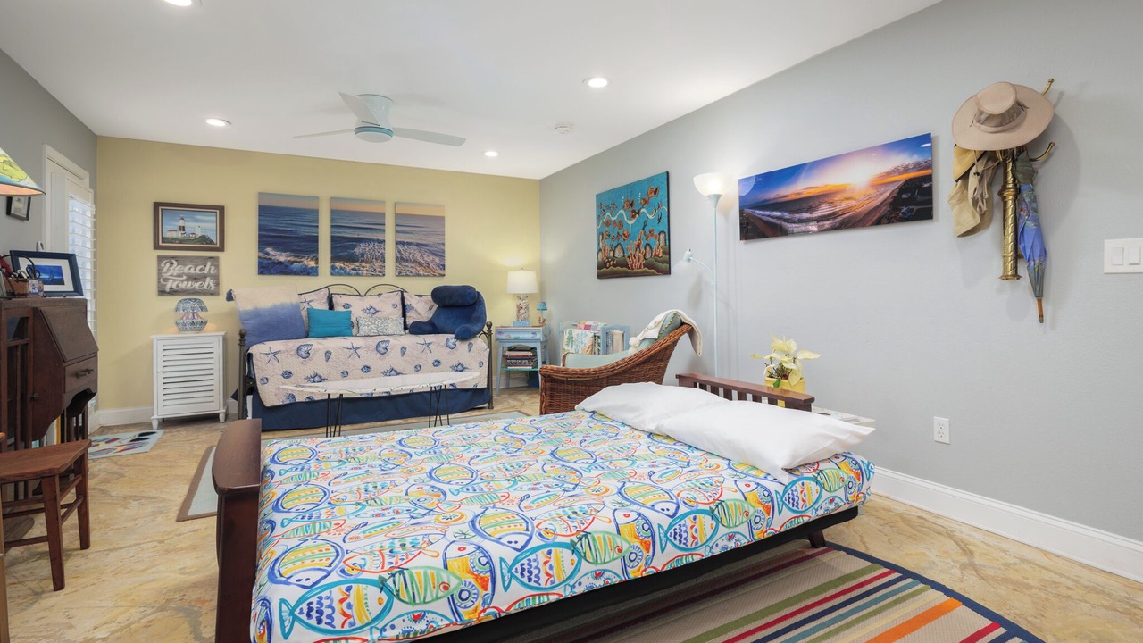 Photo of Bedroom in Marineland Acres