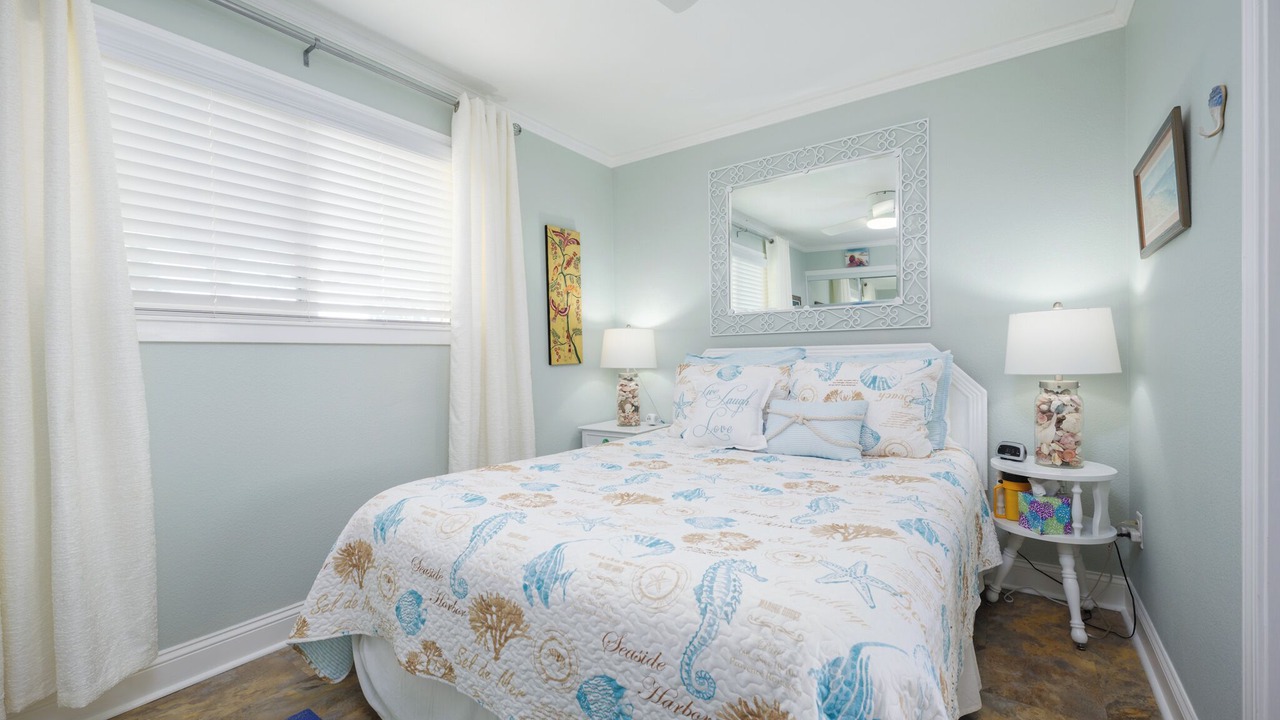 Photo of Bedroom in Marineland Acres