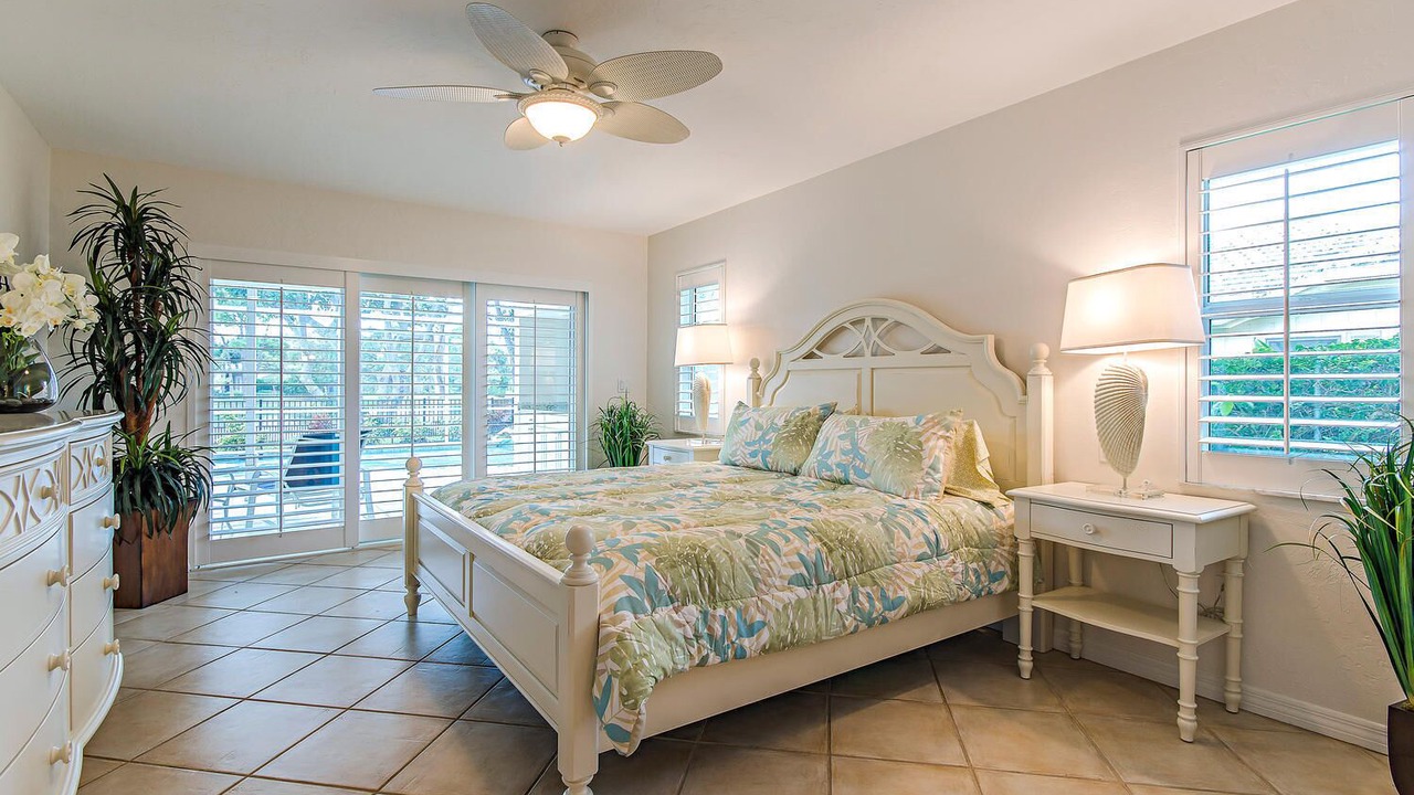 Photo of Bedroom in Park Shore