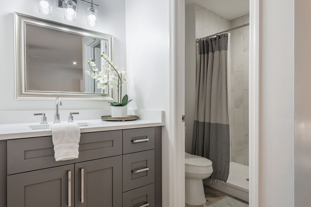 Photo of Bathroom in Largo