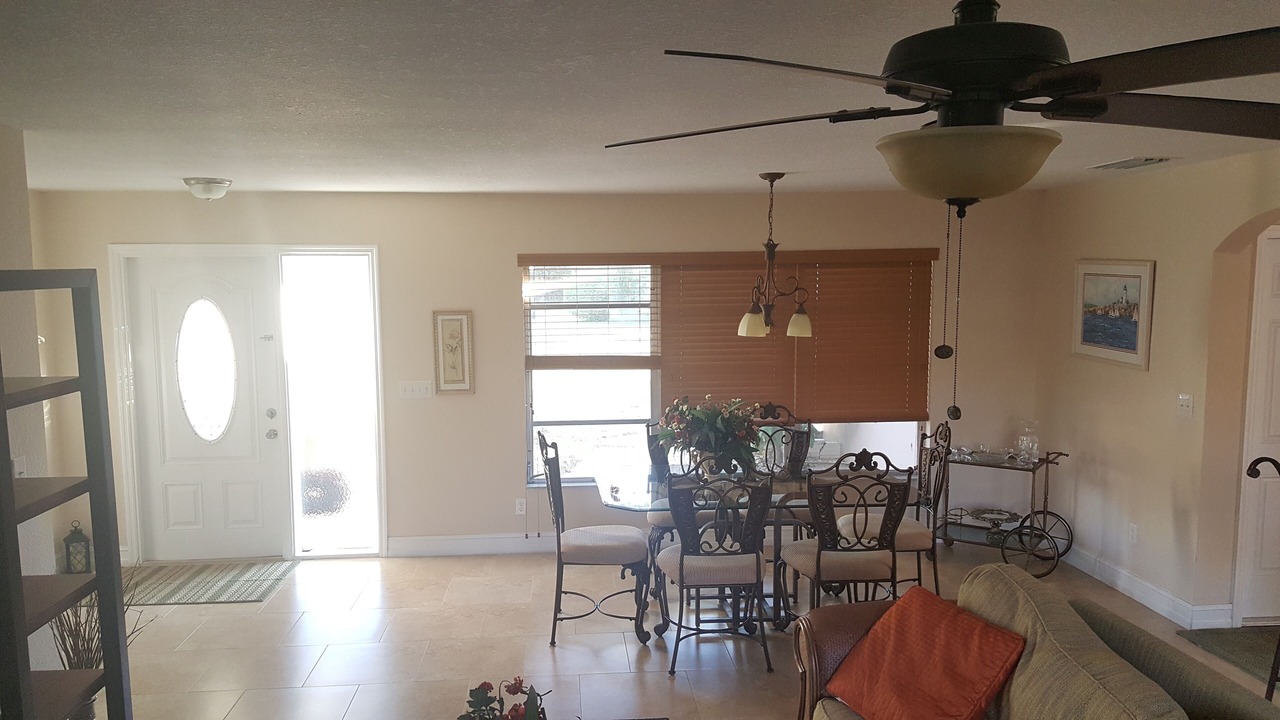 Photo of Livingroom in Caloosahatchee