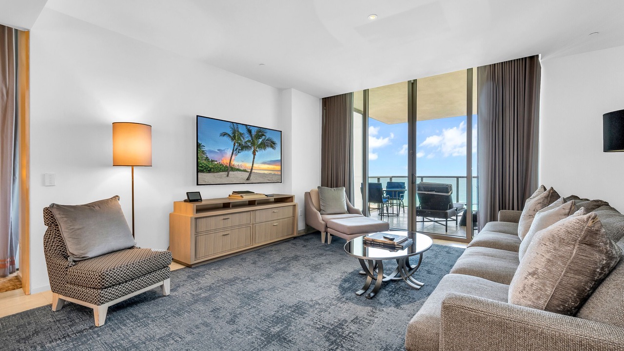 Photo of Livingroom in Bal Harbour