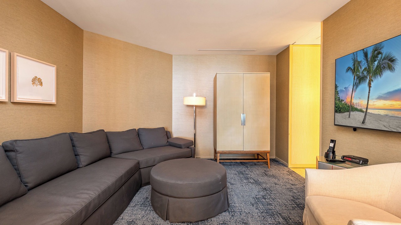 Photo of Livingroom in Bal Harbour