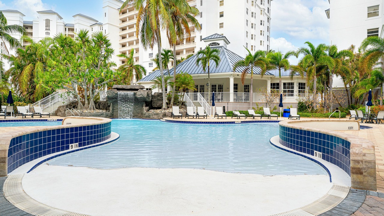 Photo of Outdoor in Vanderbilt Beach