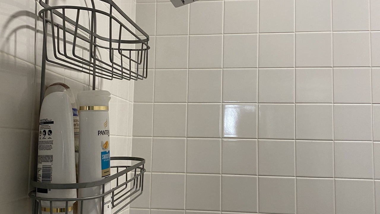 Photo of Bathroom in Vanderbilt Beach