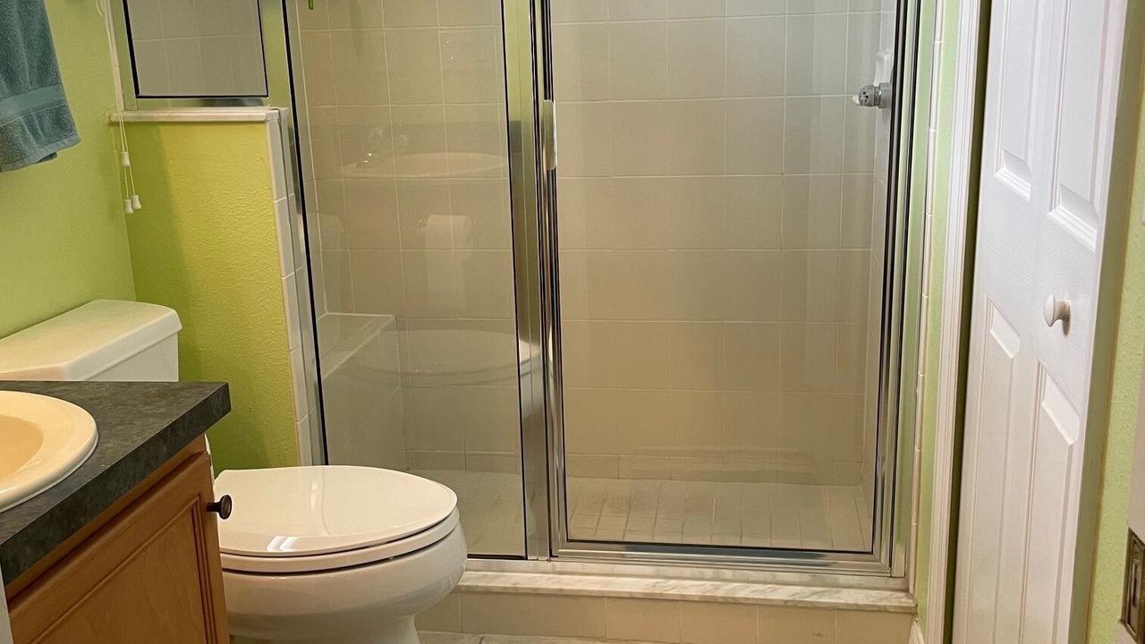 Photo of Bathroom in Calabay Parc