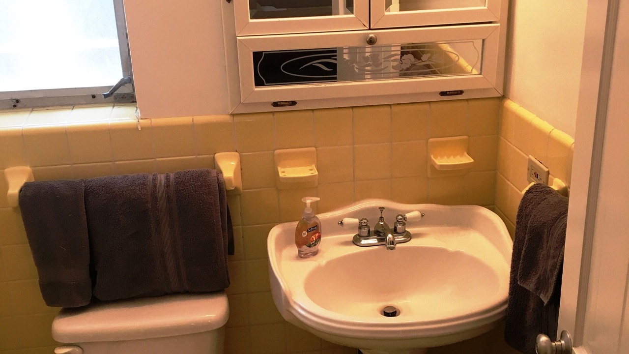 Photo of Bathroom in Bay Harbor Islands