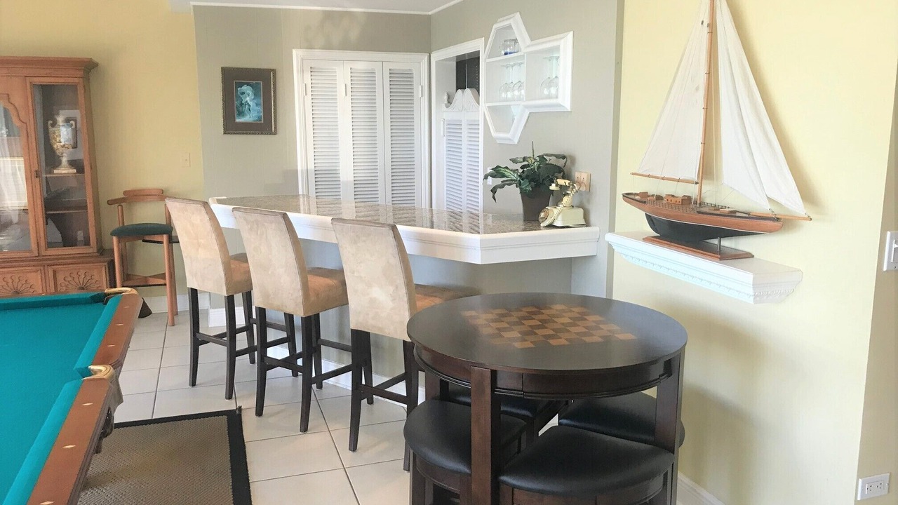 Photo of Others in Bay Harbor Islands