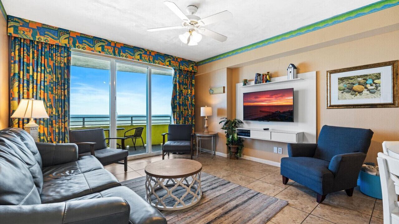 Photo of Livingroom in Brush - Stewarts