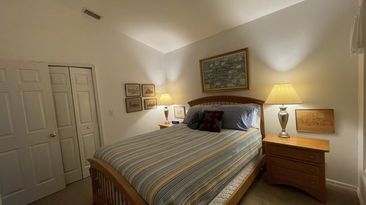 Photo of Bedroom in Imperial Lakewood's