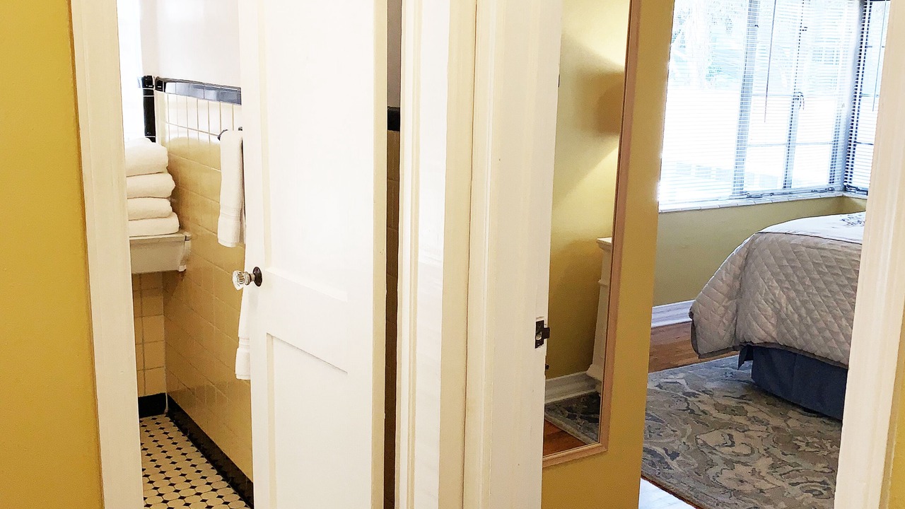 Photo of Bedroom in Historic Hyde Park North