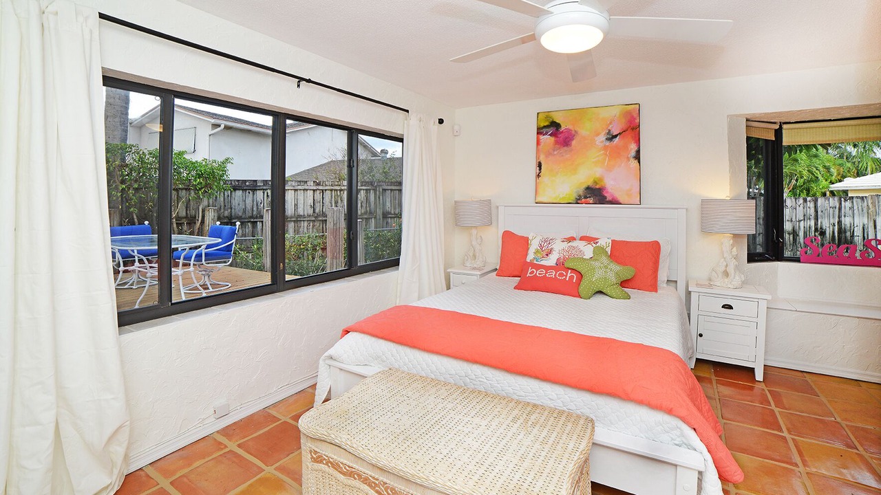 Photo of Bedroom in Lake Ida Shores