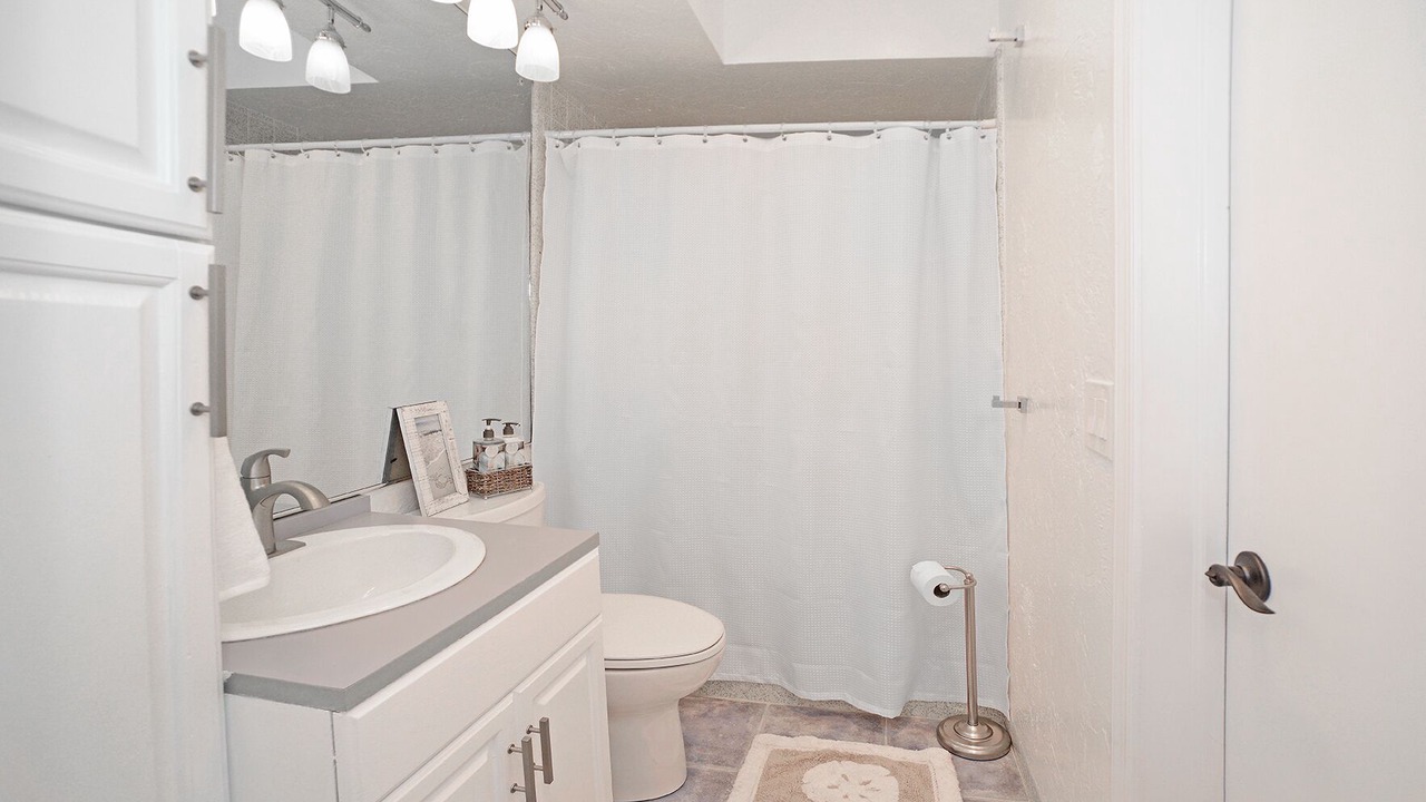 Photo of Bathroom in Lake Ida Shores