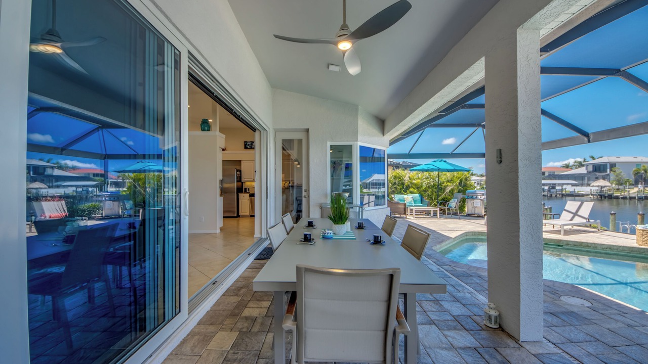 Photo of Outdoor in Pelican