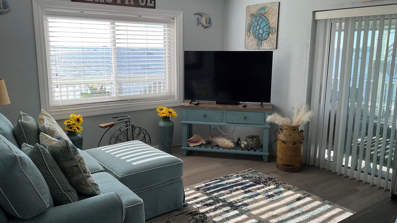 Photo of Livingroom in Bayview