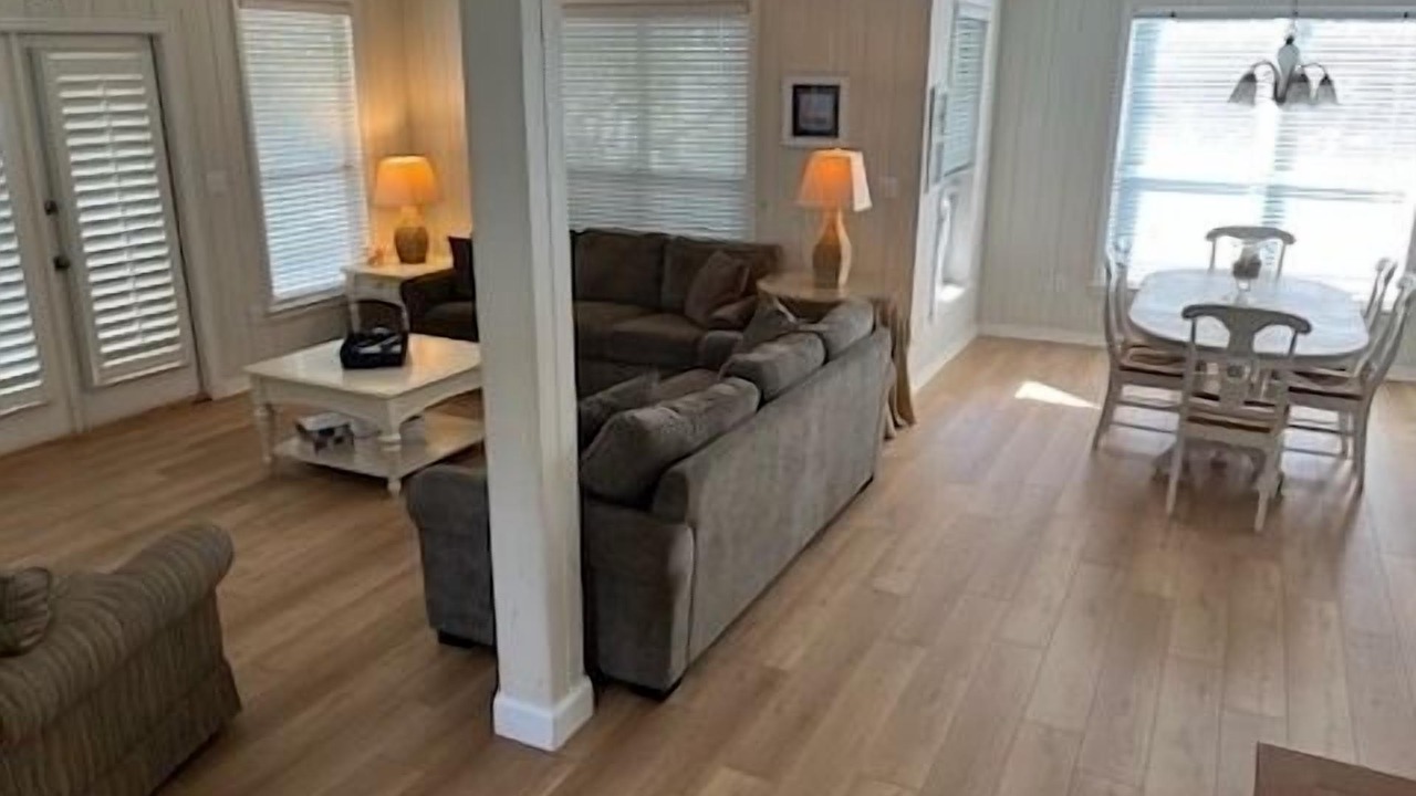 Photo of Livingroom in Dune Allen Beach