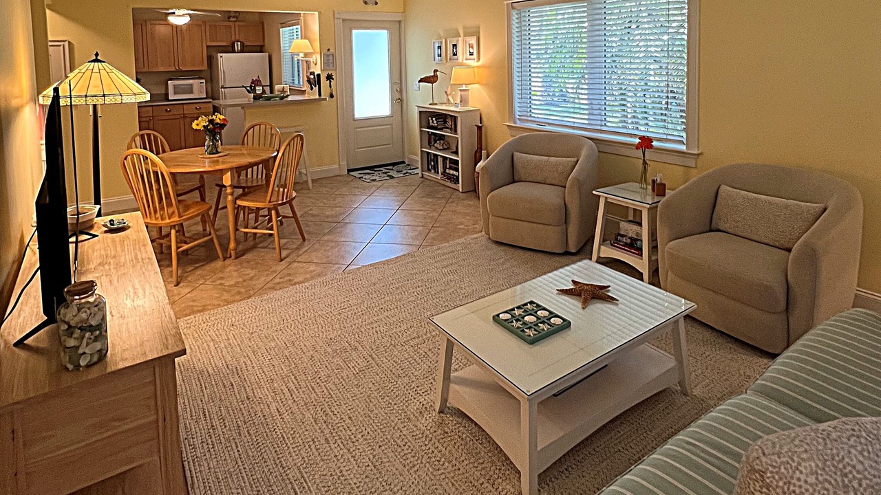 Photo of Livingroom in Juno Beach