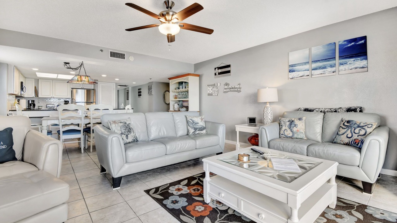 Photo of Livingroom in Madeira Beach