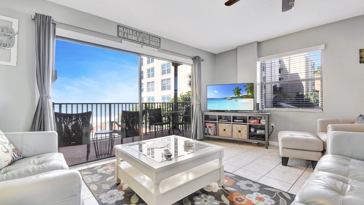 Photo of Livingroom in Madeira Beach