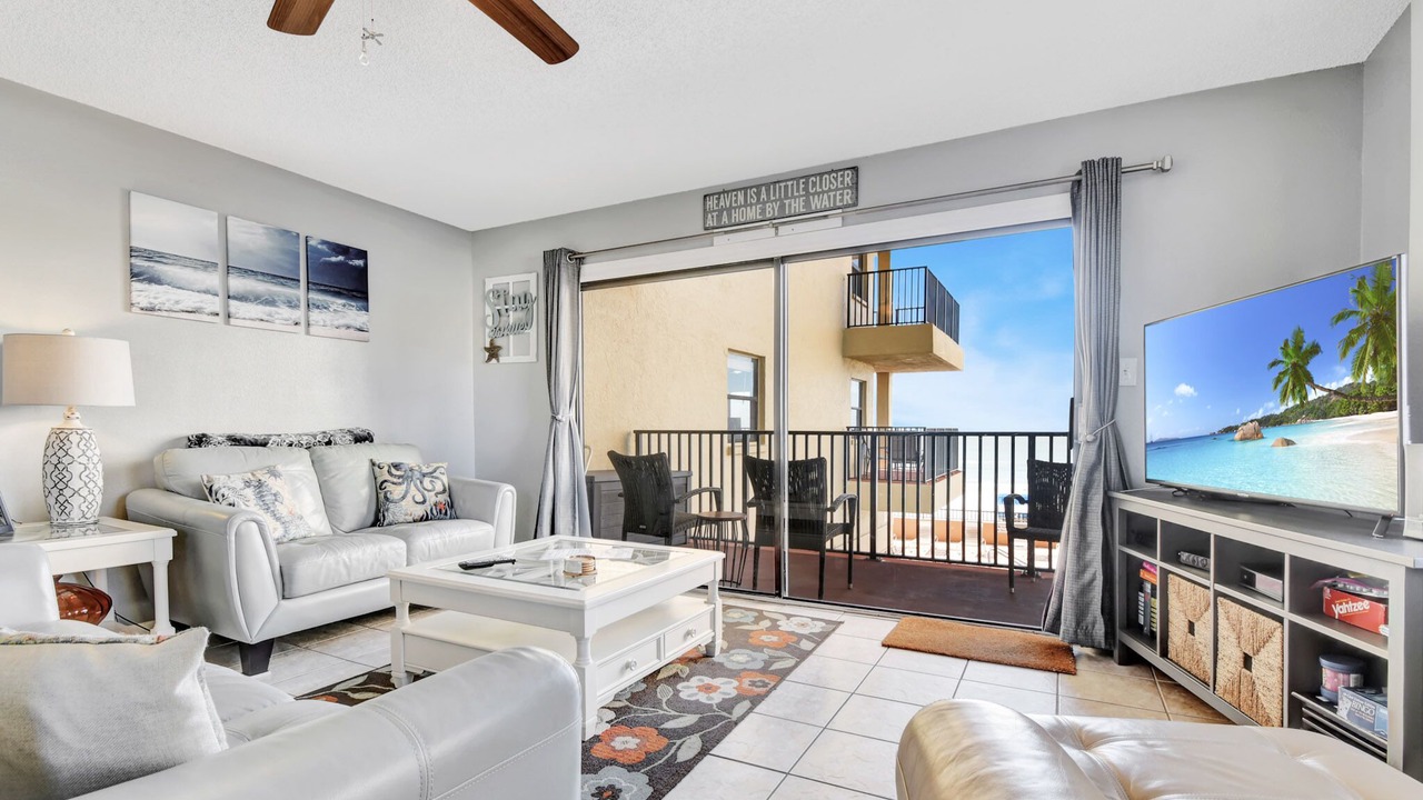 Photo of Livingroom in Madeira Beach
