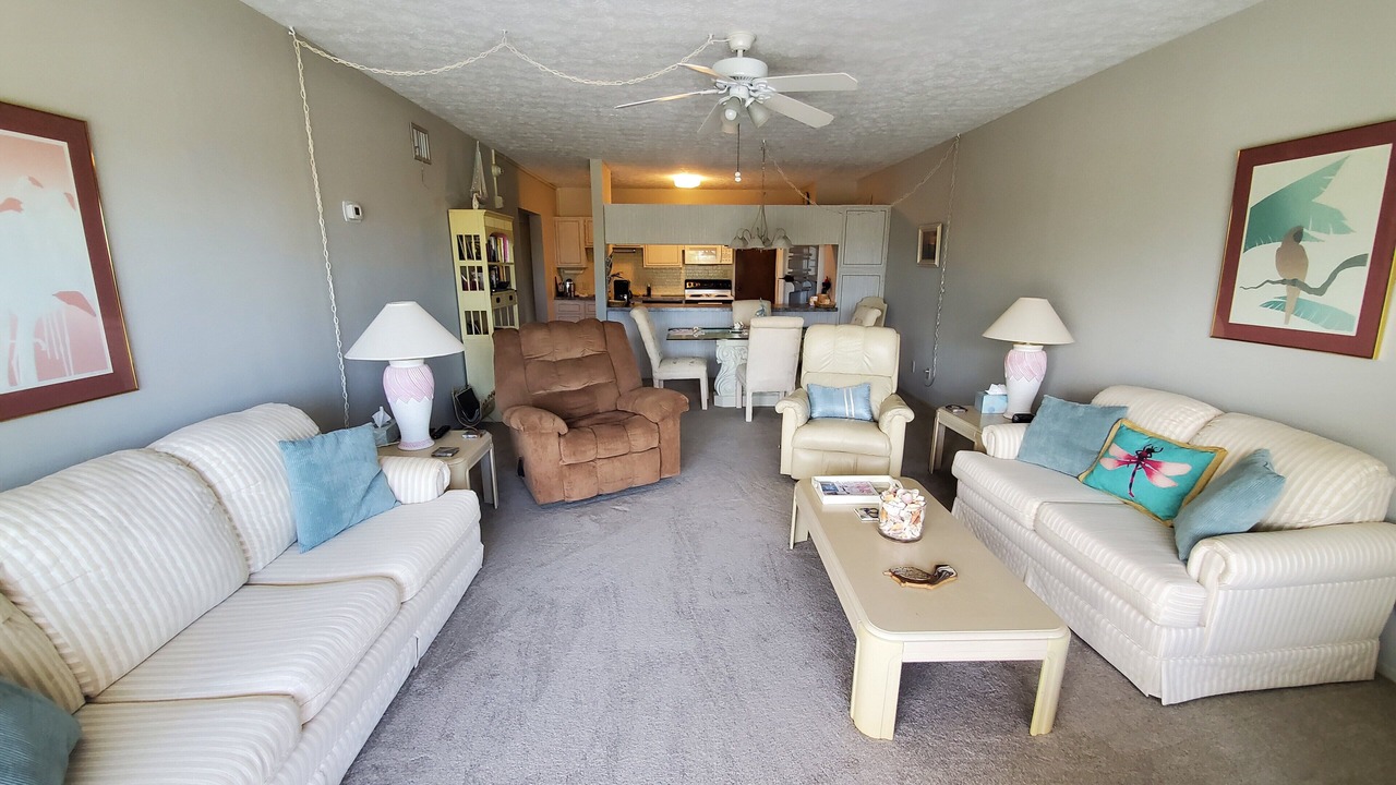 Photo of Livingroom in Isles of Capri