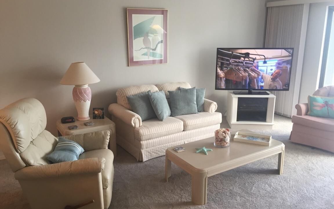 Photo of Livingroom in Isles of Capri