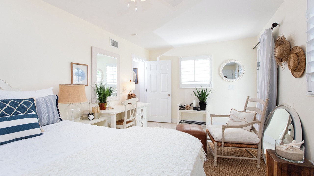 Photo of Bedroom in Central Naples