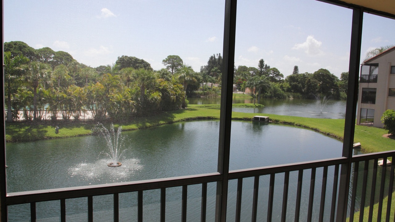 Photo of Outdoor in Gulf Gate Estates