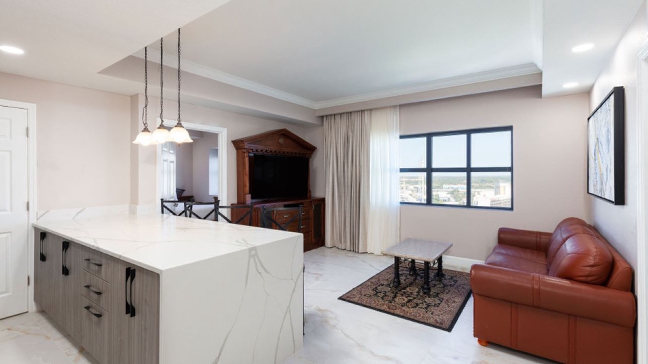 Photo of Livingroom in Florida Center