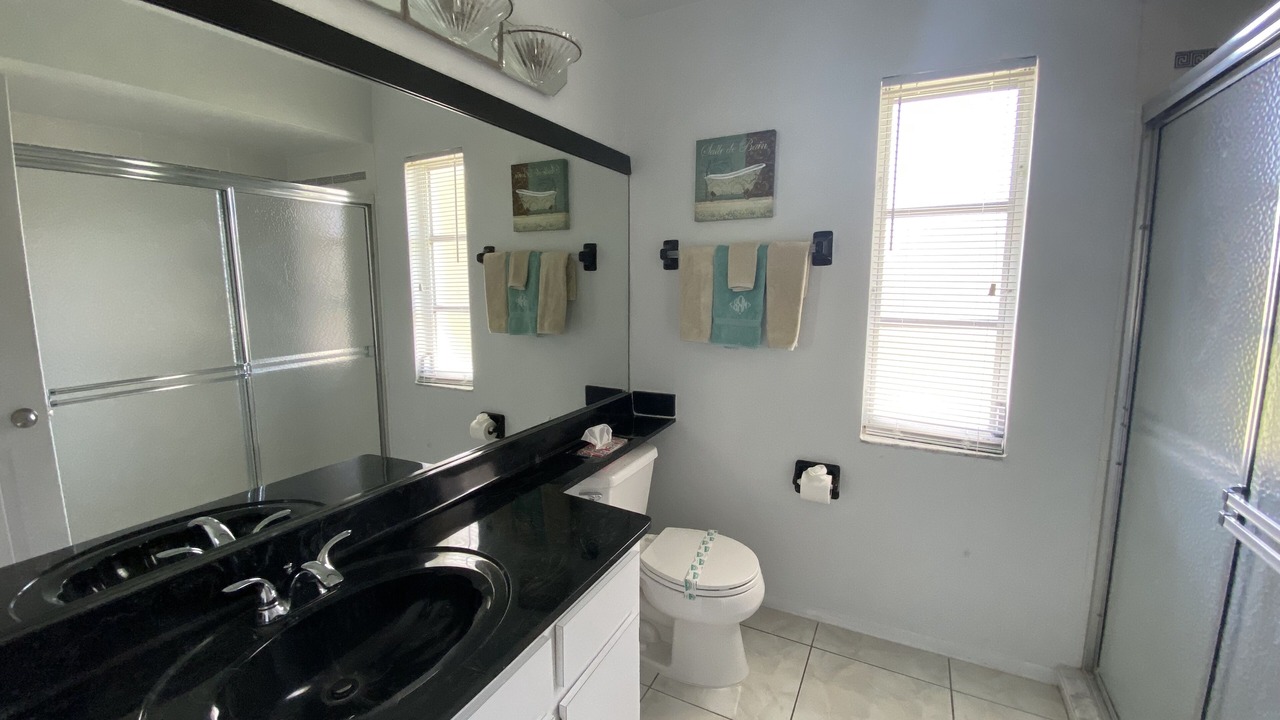 Photo of Bathroom in Pelican