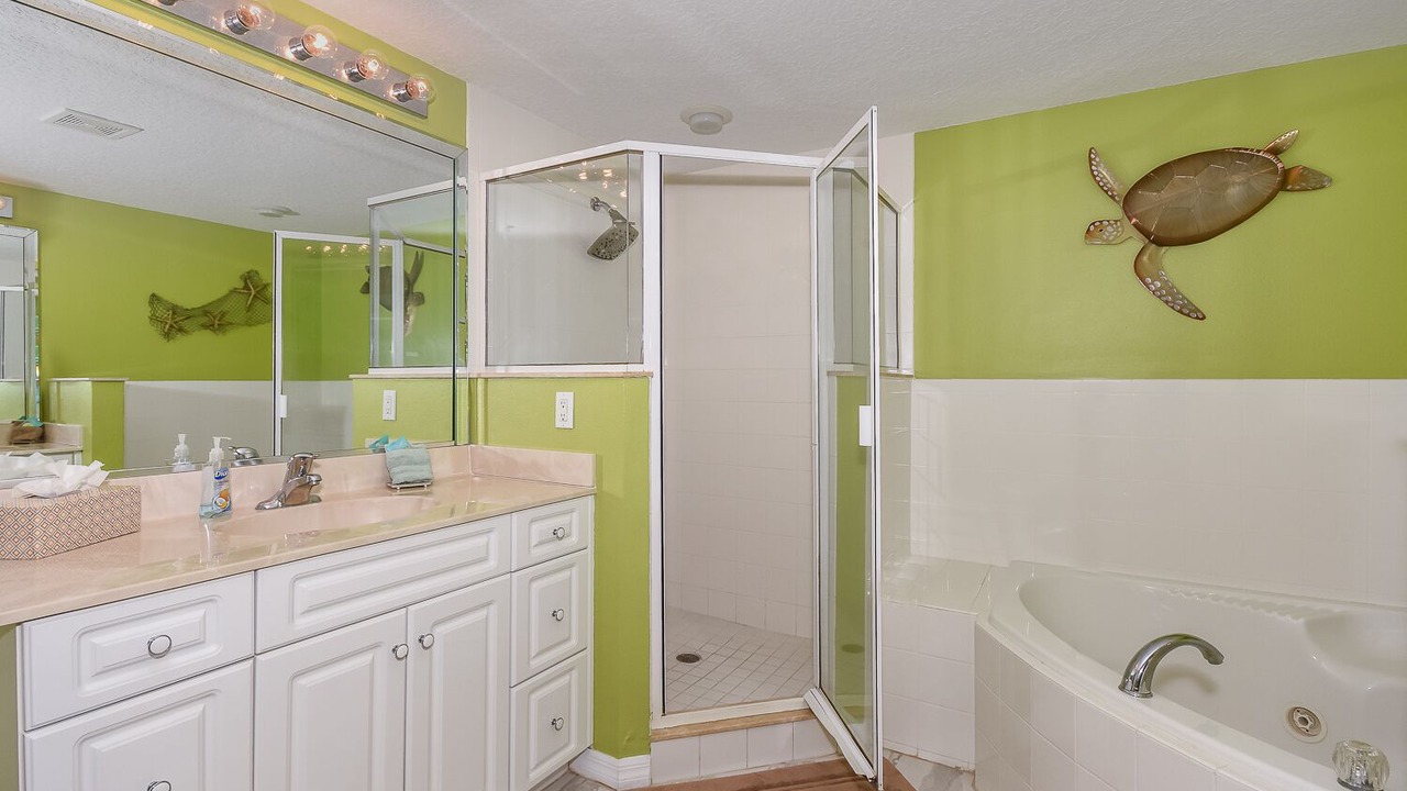 Photo of Bathroom in New Smyrna Beach
