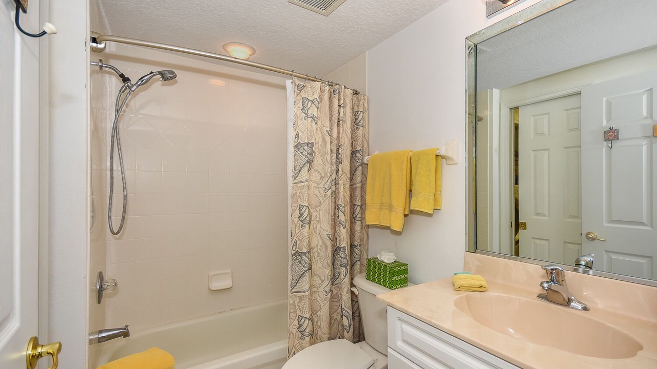 Photo of Bathroom in New Smyrna Beach