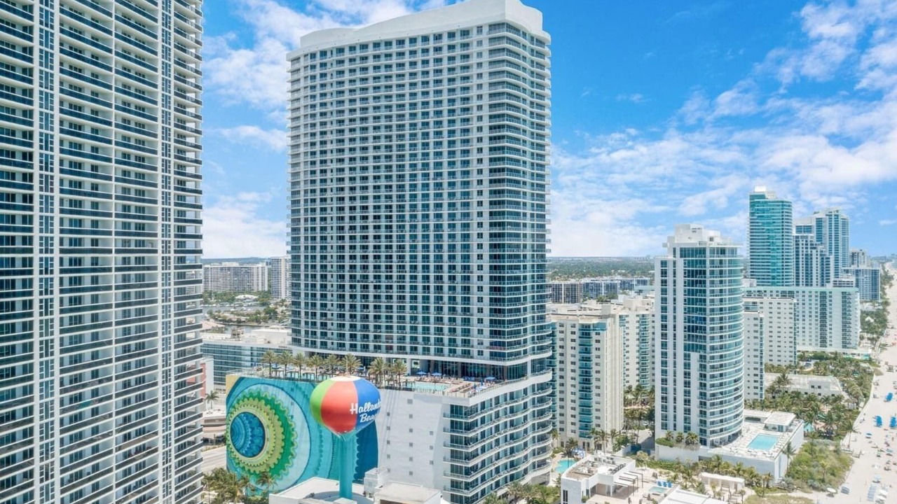 Photo of Outdoor in Hollywood South Central Beach