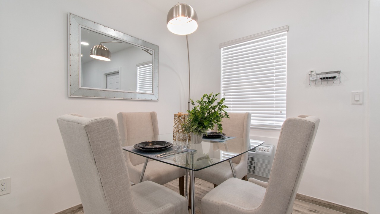 Photo of Livingroom in Hollywood