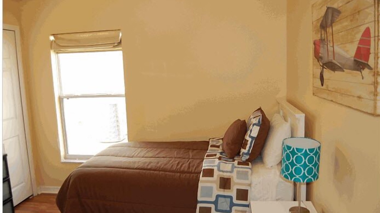 Photo of Bedroom in Westbury