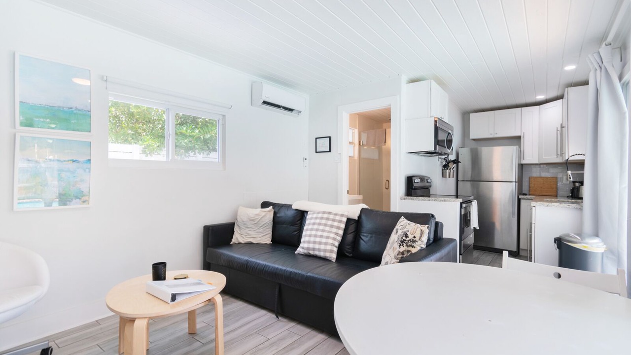 Photo of Livingroom in Harbordale